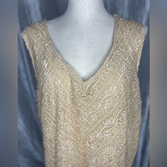 Emma James Woman NEW with tags V neck nylon tank top - Picture 2 of 12